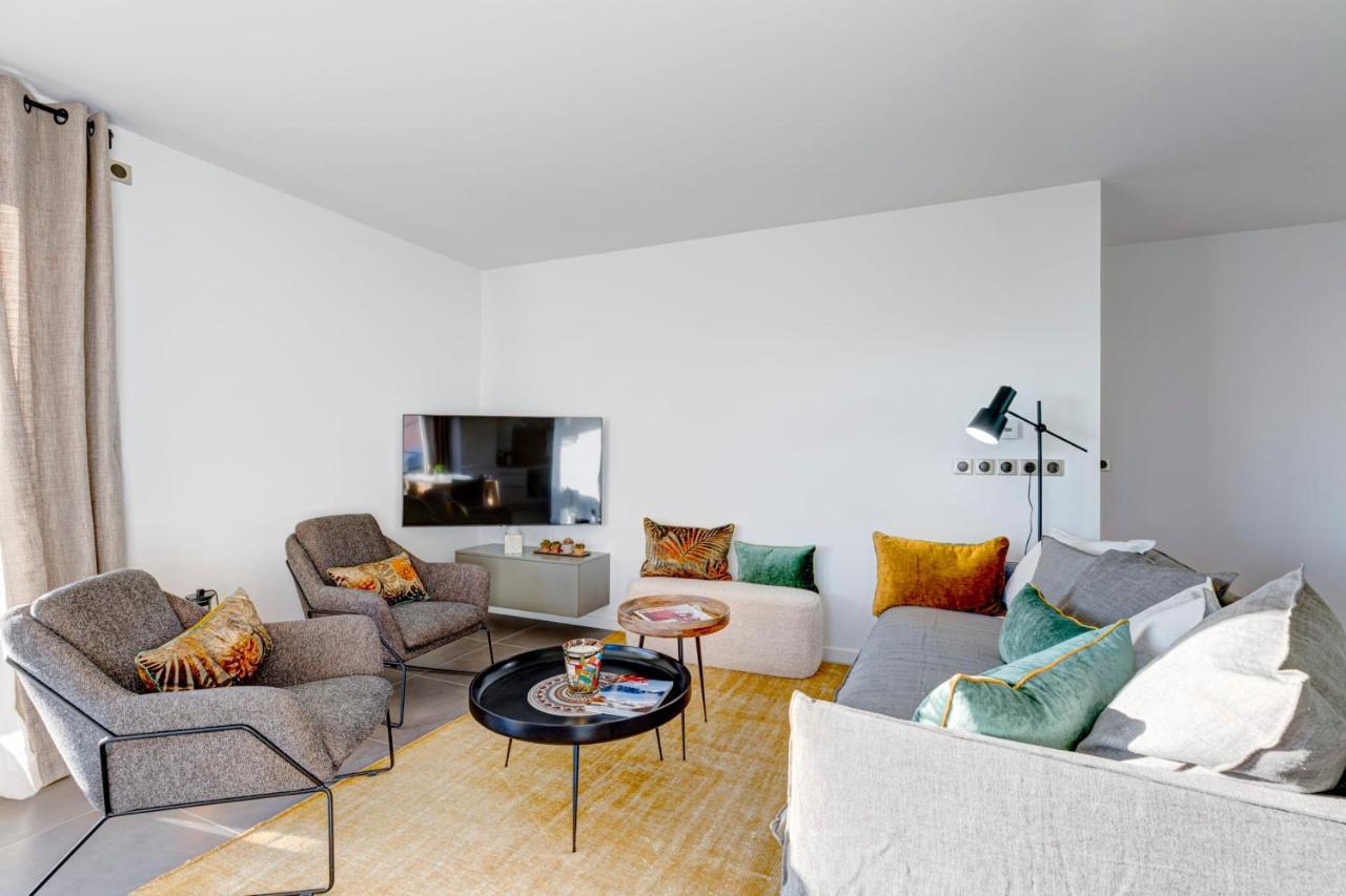 Serenity - 3 Bedroom Top Floor Apartment Parking & Lake View Terrace Annecy Luaran gambar